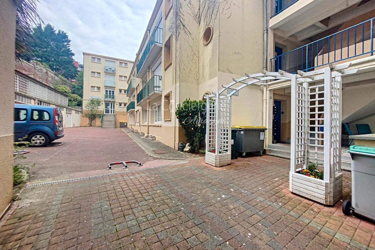 Th 23 - Appartement Vue Sur Le Port Le Treport Exterior photo